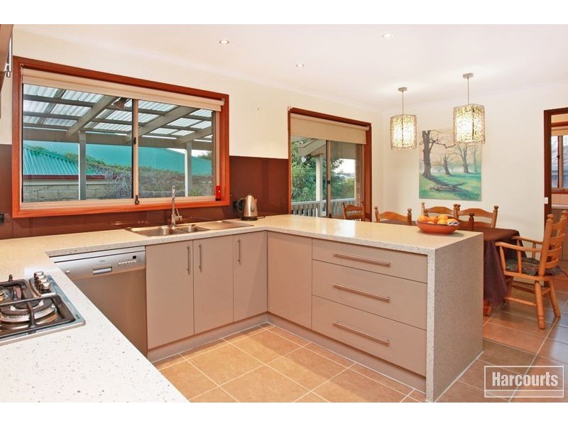 74 Gardenia Street, Pakenham VIC 3810