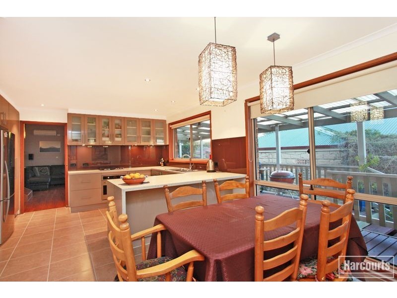 74 Gardenia Street, Pakenham VIC 3810