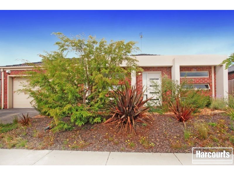 65 Red Gum Cct, Pakenham VIC 3810