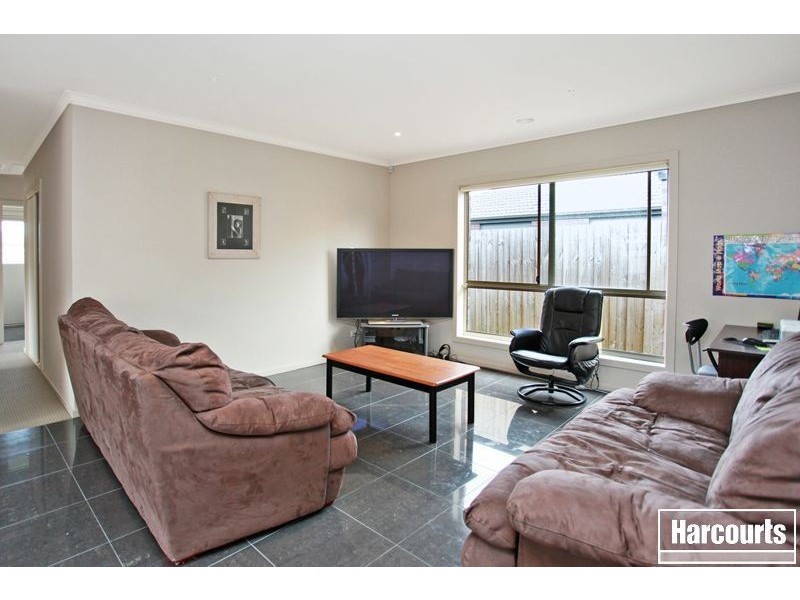65 Red Gum Cct, Pakenham VIC 3810