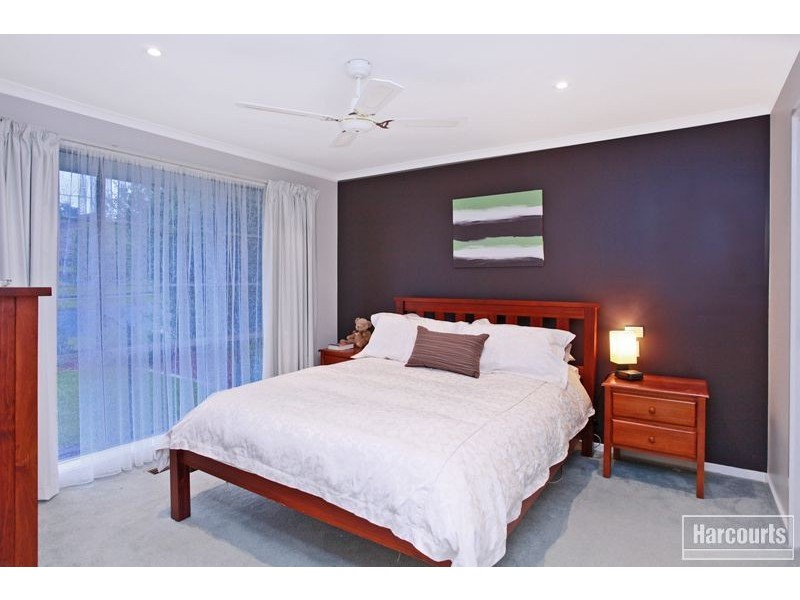 70 Eagle Drive, Pakenham VIC 3810