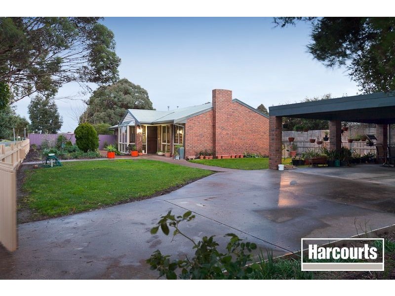 11 O’Shannessy Street, Pakenham VIC 3810