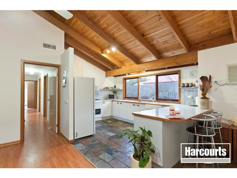 11 O’Shannessy Street, Pakenham VIC 3810