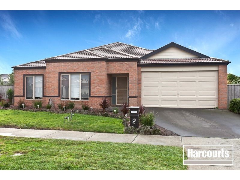 24 Riddell Grove, Pakenham VIC 3810