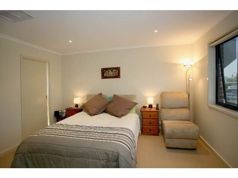 2 Derby Lane, Pakenham VIC 3810