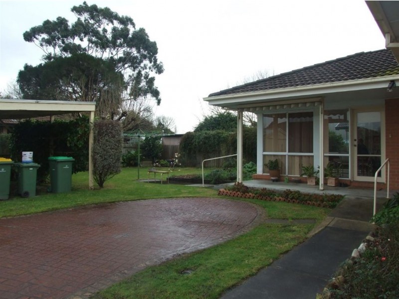 7 Rogers Street, Pakenham VIC 3810