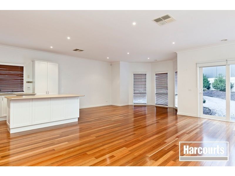 34 Wild Cherry, Pakenham VIC 3810