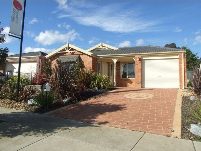26 Wild Cherry Ave, Pakenham VIC 3810