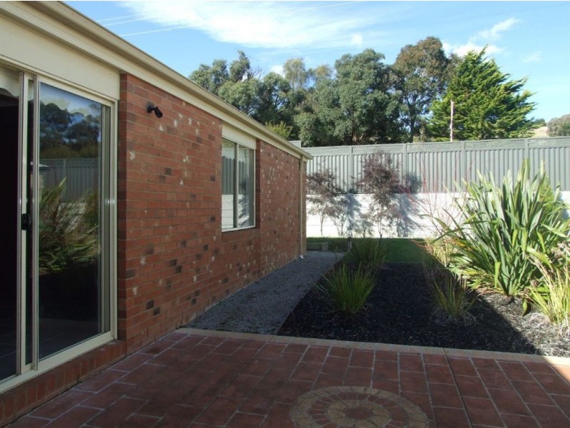 26 Wild Cherry Ave, Pakenham VIC 3810