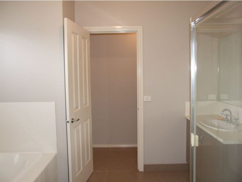 13/278 Narre Warren Cranbourne Road, Cranbourne VIC 3977