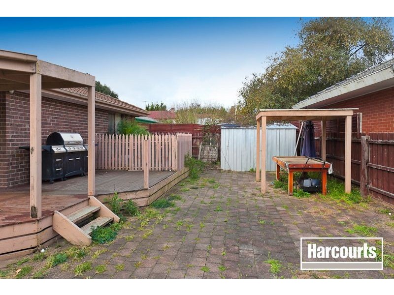 11 Osborn Grove, Pakenham VIC 3810