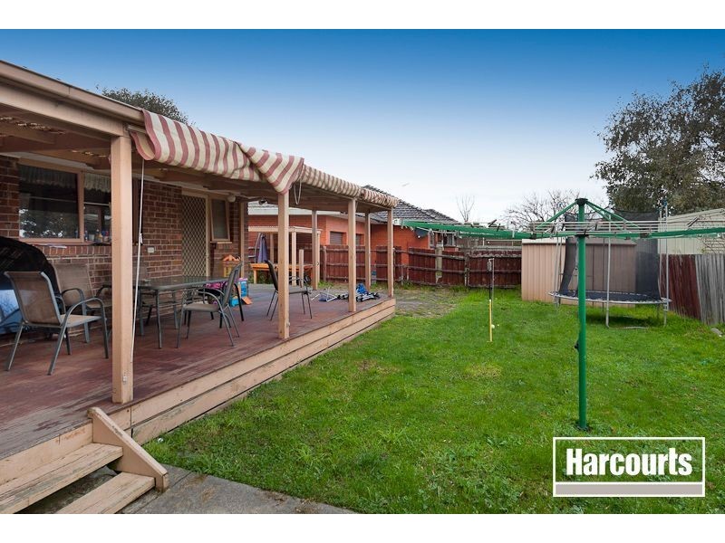 11 Osborn Grove, Pakenham VIC 3810