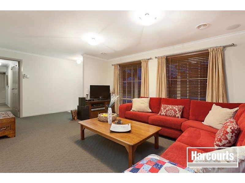 1 Ash Crescent, Pakenham VIC 3810