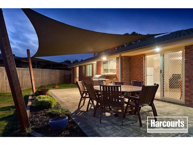 1 Ash Crescent, Pakenham VIC 3810