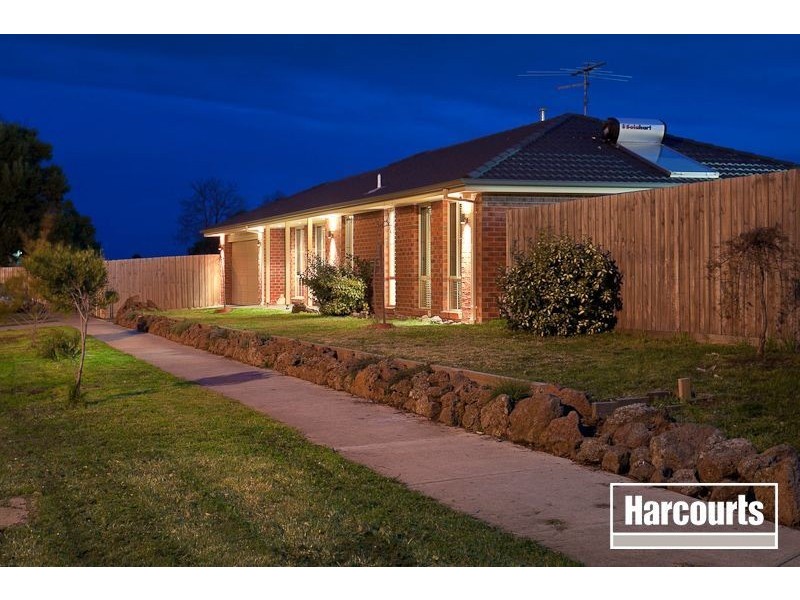 1 Ash Crescent, Pakenham VIC 3810