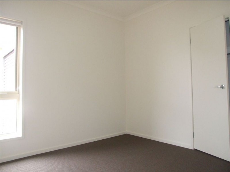 162 Sun Orchid Drive, Pakenham VIC 3810