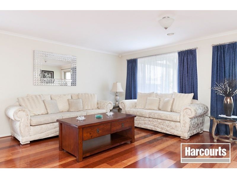 8 Cider Link, Pakenham VIC 3810