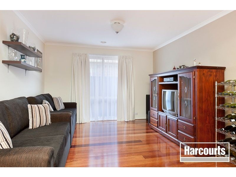 8 Cider Link, Pakenham VIC 3810
