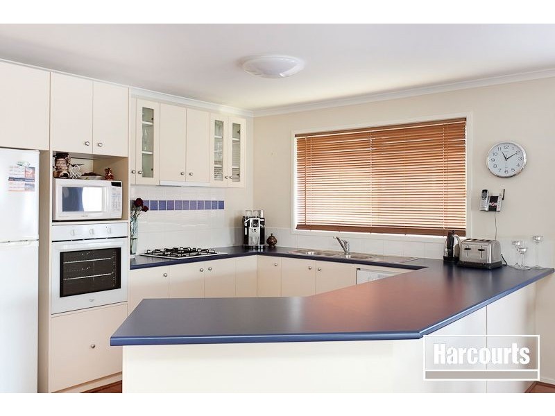 8 Cider Link, Pakenham VIC 3810