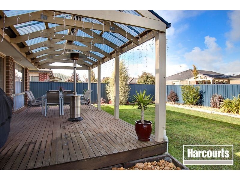8 Cider Link, Pakenham VIC 3810