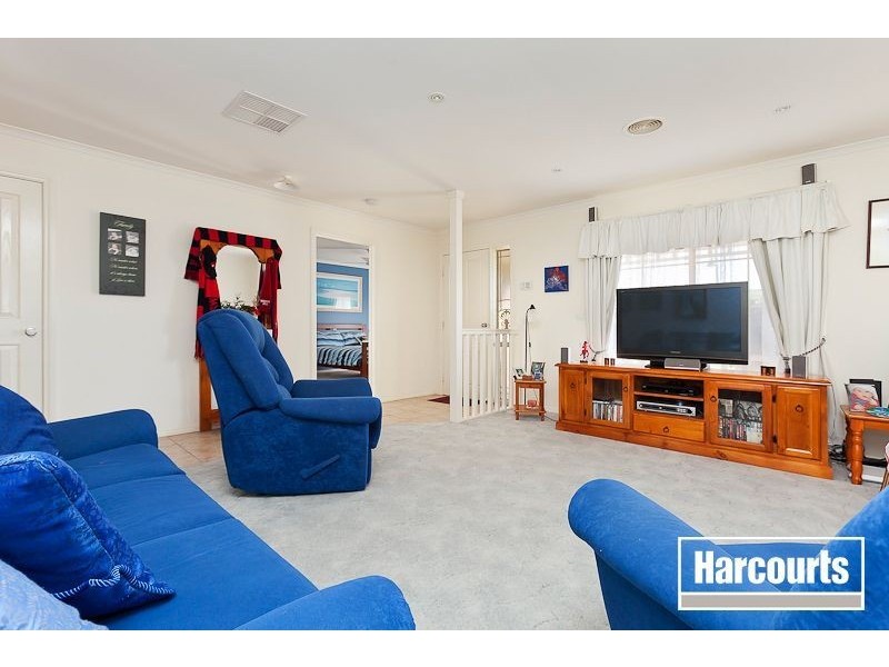 12 Grevillea Place, Pakenham VIC 3810