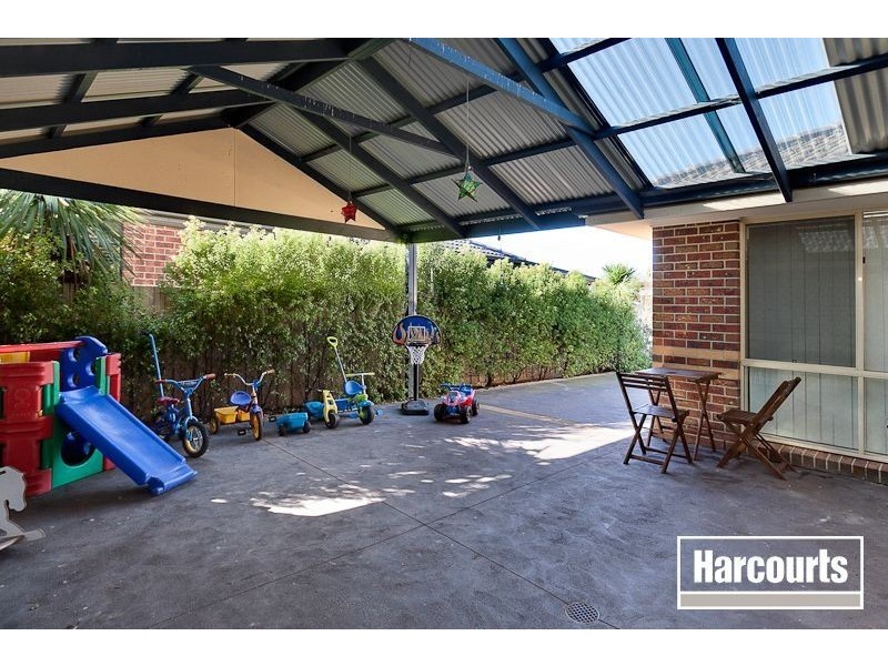 12 Grevillea Place, Pakenham VIC 3810