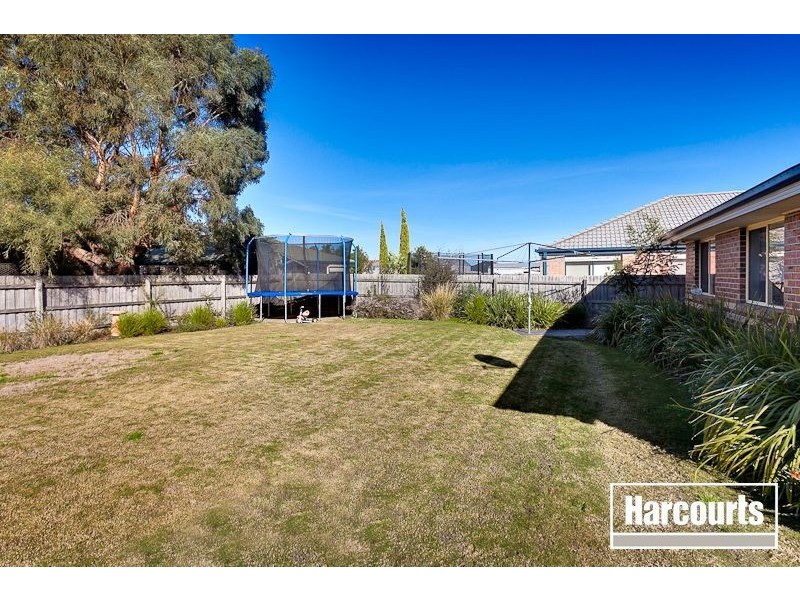 12 Grevillea Place, Pakenham VIC 3810