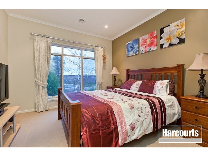 32 Wild Cherry Avenue, Pakenham VIC 3810