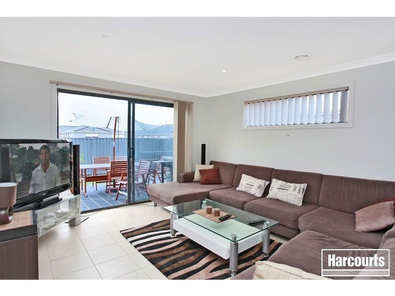 3 Orchard Valley Avenue, Pakenham VIC 3810