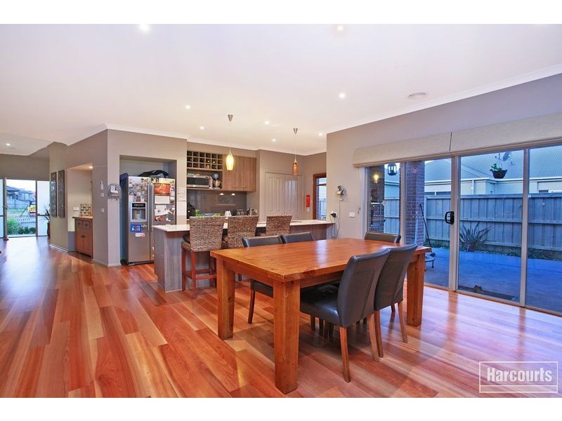 35 Mackellar Street, Pakenham VIC 3810