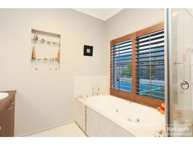 35 Mackellar Street, Pakenham VIC 3810