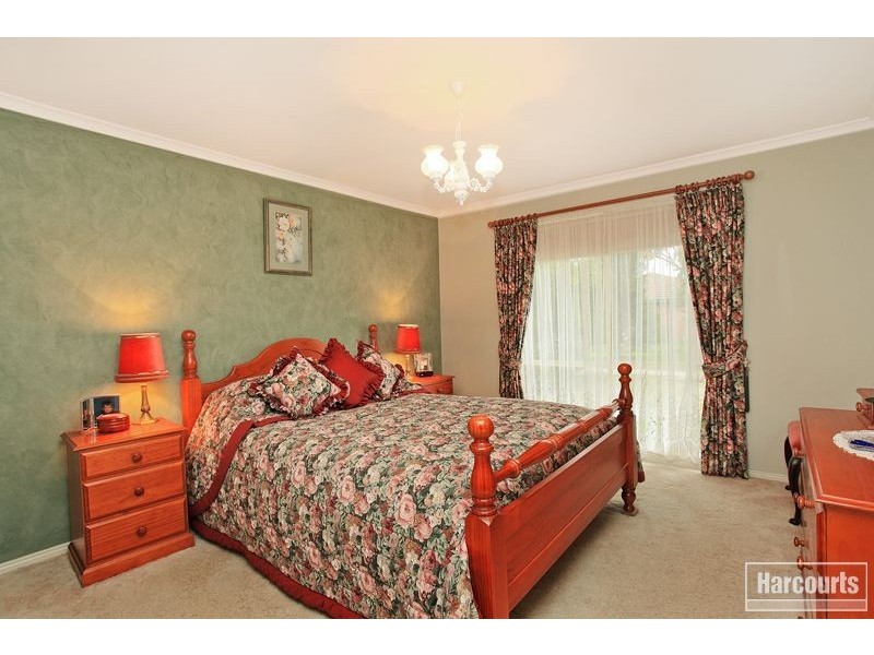10 Alison Close, Pakenham VIC 3810