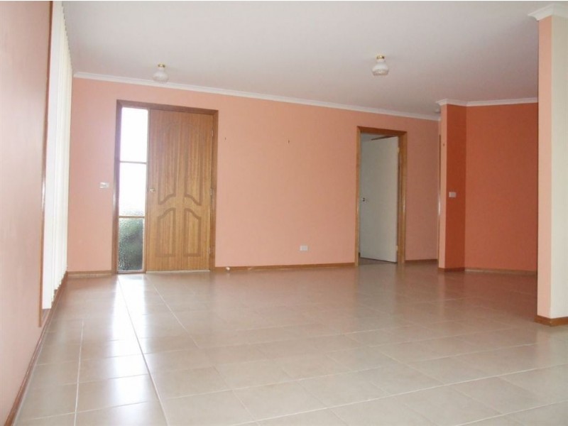 3/37 King Street, Pakenham VIC 3810