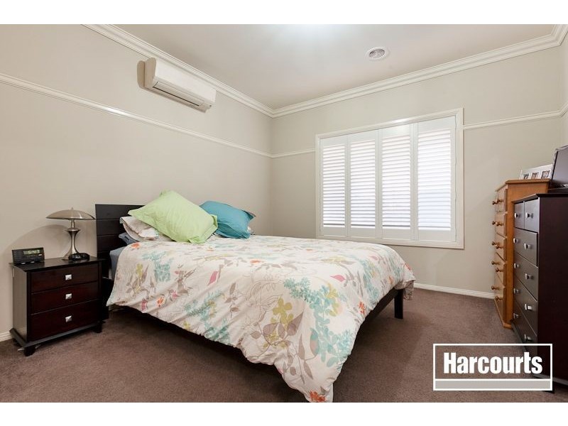 24 Westwood Grove, Pakenham VIC 3810