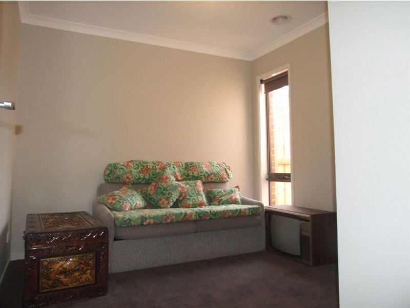 60 Algerd Way, Pakenham VIC 3810