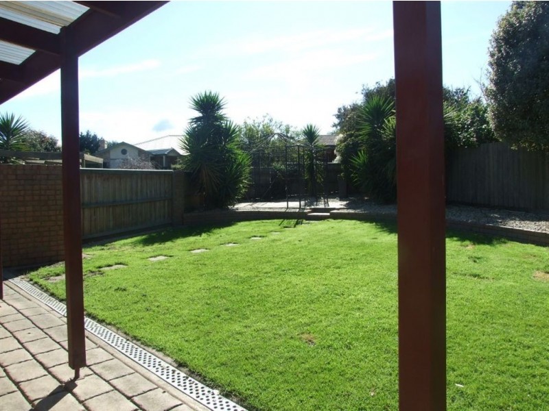 40 Eagle Drive, Pakenham VIC 3810