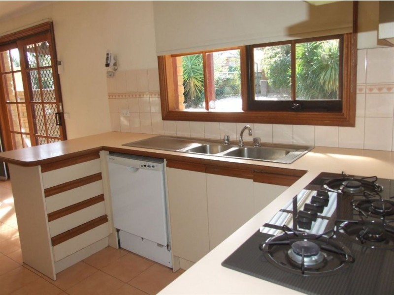 40 Eagle Drive, Pakenham VIC 3810