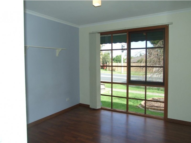 40 Eagle Drive, Pakenham VIC 3810