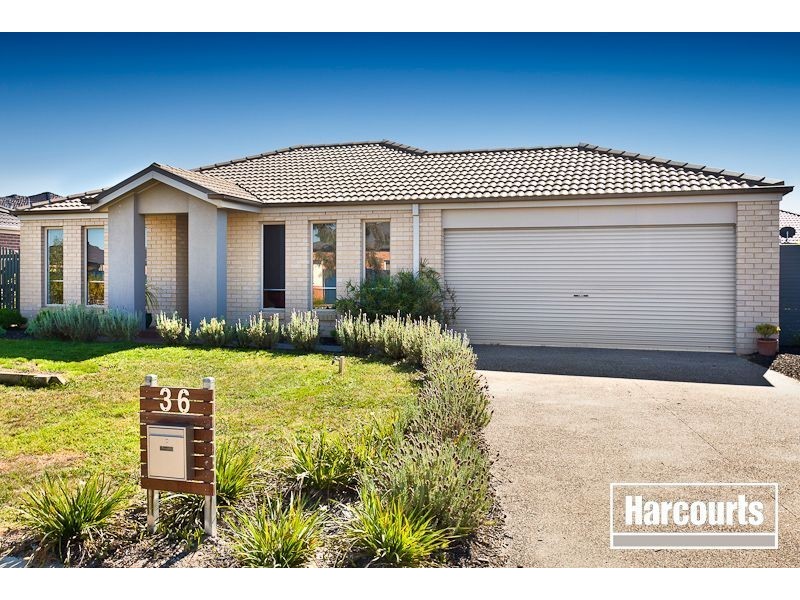 36 Laurina Link, Pakenham VIC 3810