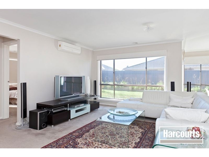 36 Laurina Link, Pakenham VIC 3810