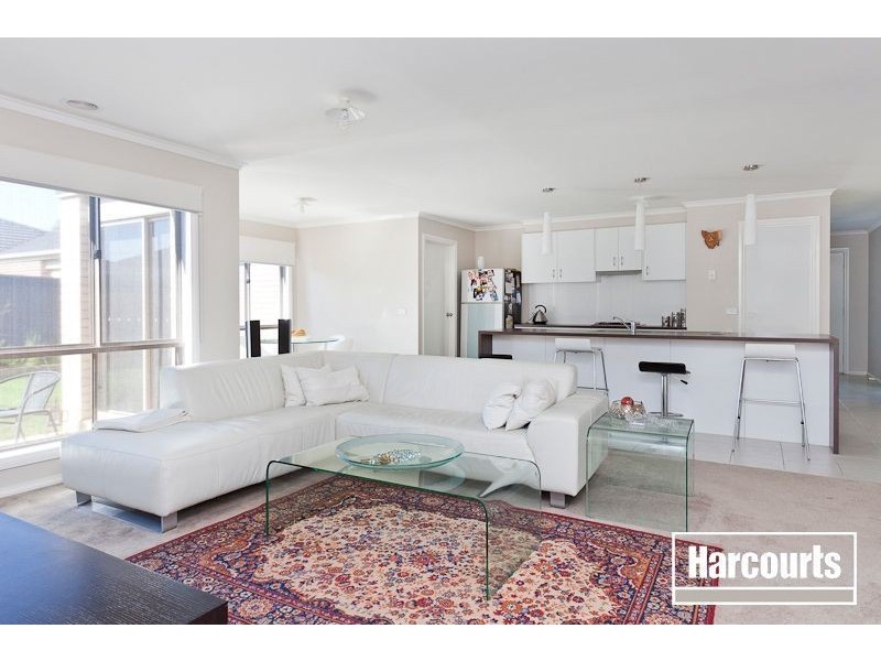 36 Laurina Link, Pakenham VIC 3810