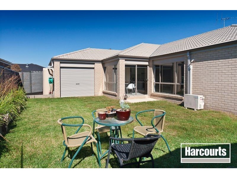 36 Laurina Link, Pakenham VIC 3810