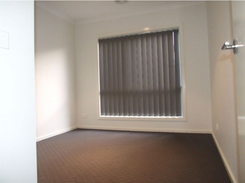 39 Everly Cct, Pakenham VIC 3810