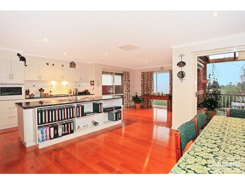 3 McCaffery Rise, Pakenham VIC 3810