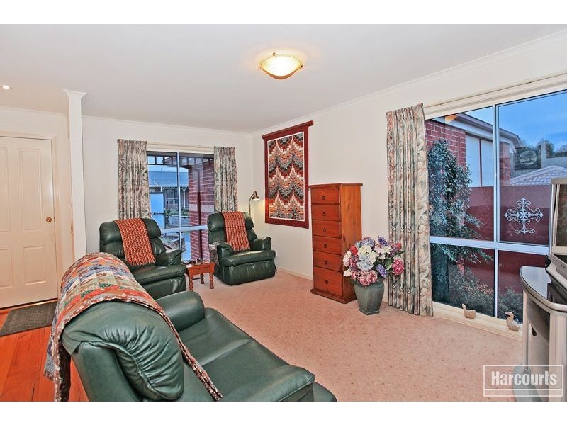 3 McCaffery Rise, Pakenham VIC 3810