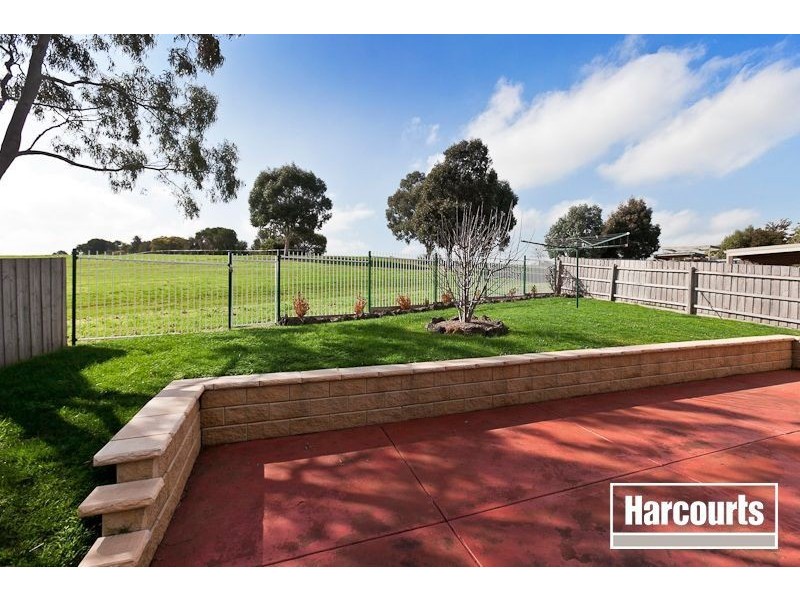 105 Duncan Drive, Pakenham VIC 3810