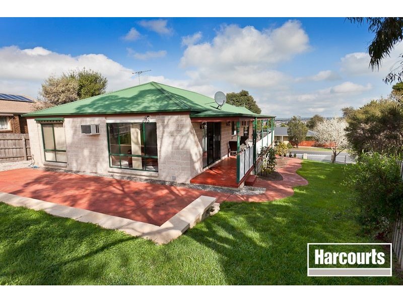 105 Duncan Drive, Pakenham VIC 3810