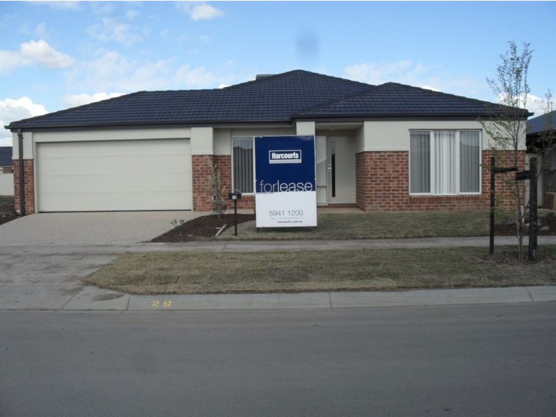 29 Edenbrook Circuit, Pakenham VIC 3810
