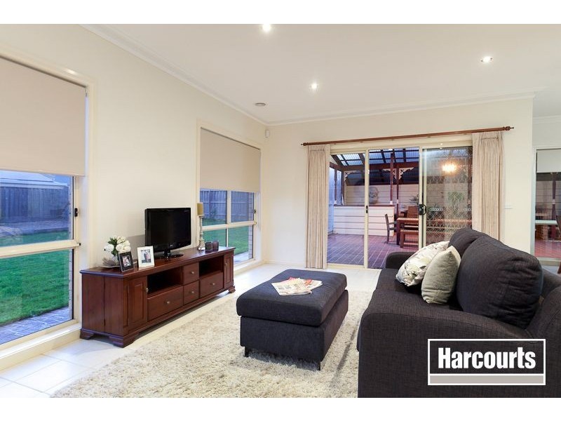 11 Murray Avenue, Pakenham VIC 3810