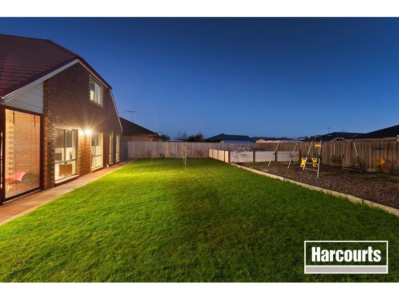 11 Murray Avenue, Pakenham VIC 3810